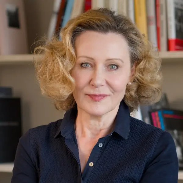 elisabeth henschel portrait
